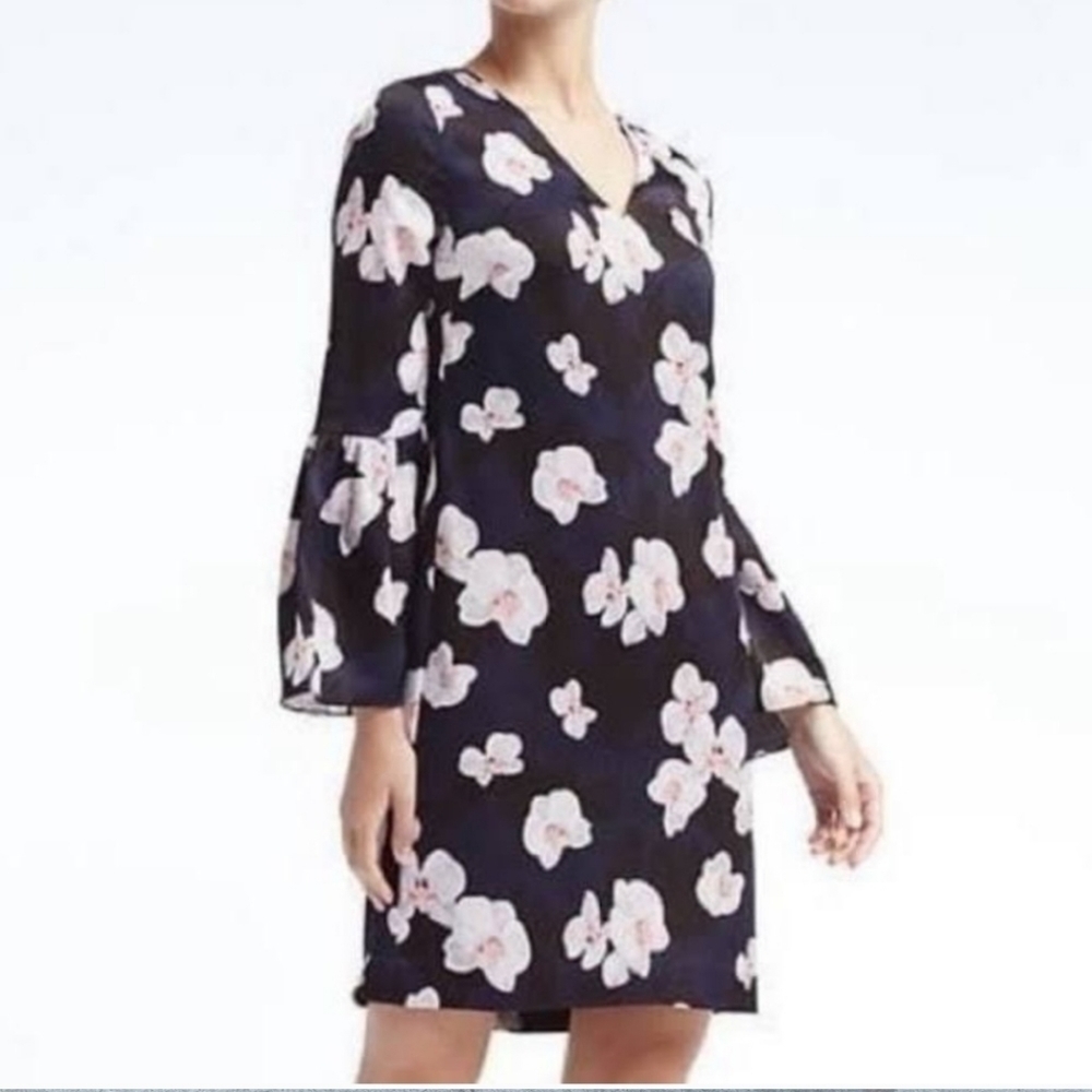 Banana Republic sz 14 navy blue floral bell sleeve dress